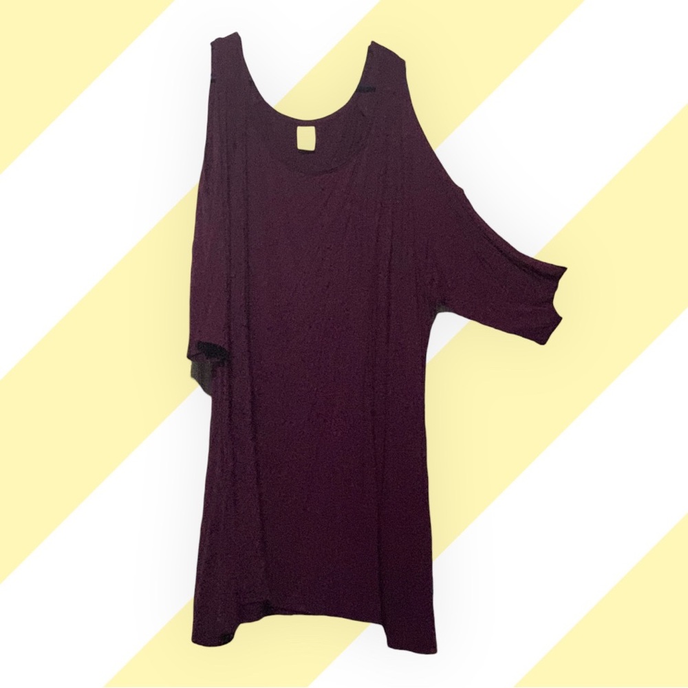 Terra & Sky Cold shoulder top